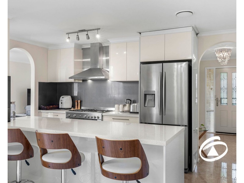 14 Carmen Court, Hampton Park VIC 3976