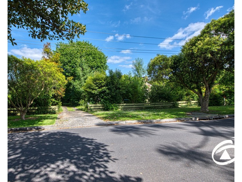 17 Rutland Road, Berwick VIC 3806
