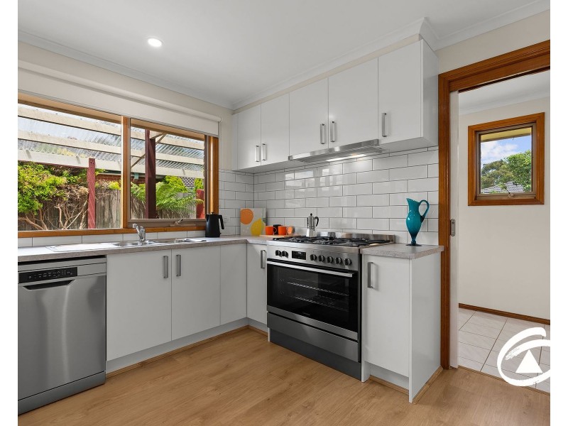 15 Forrester Walk, Narre Warren South VIC 3805