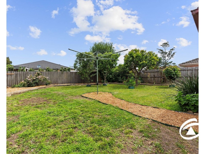 15 Forrester Walk, Narre Warren South VIC 3805