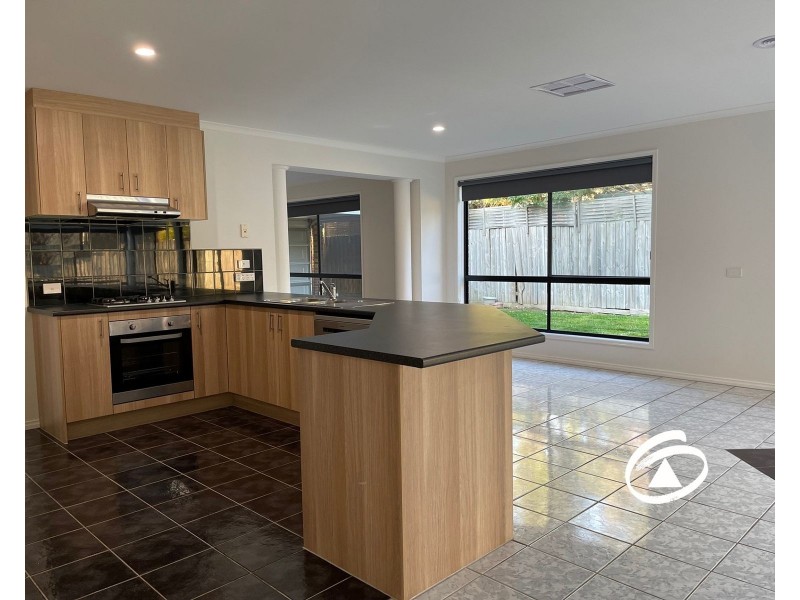 61 Streeton Way, Berwick VIC 3806