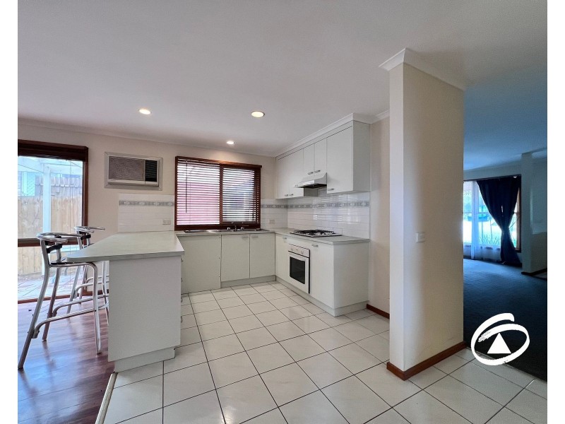 33 Leonard Avenue, Berwick VIC 3806