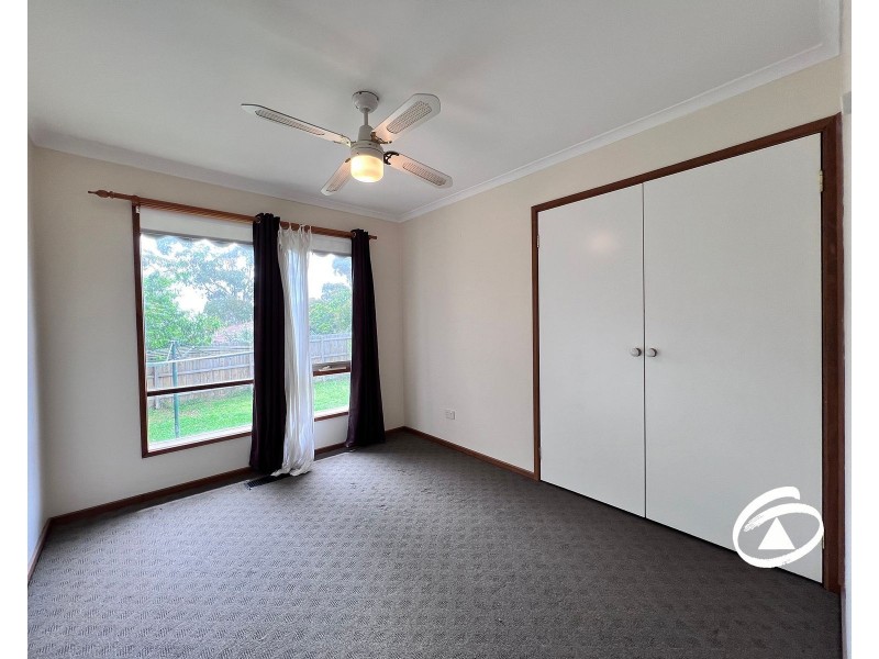 33 Leonard Avenue, Berwick VIC 3806