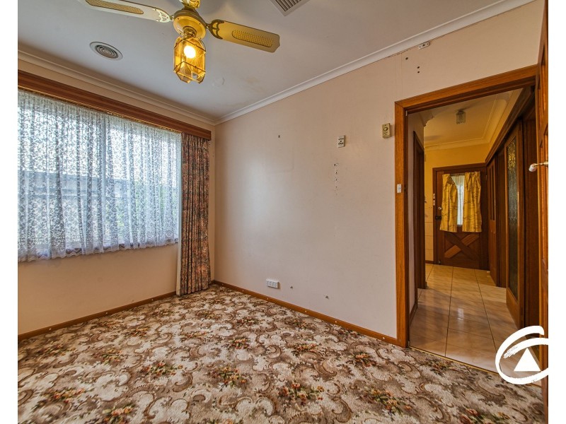 31 Charles Avenue, Hallam VIC 3803