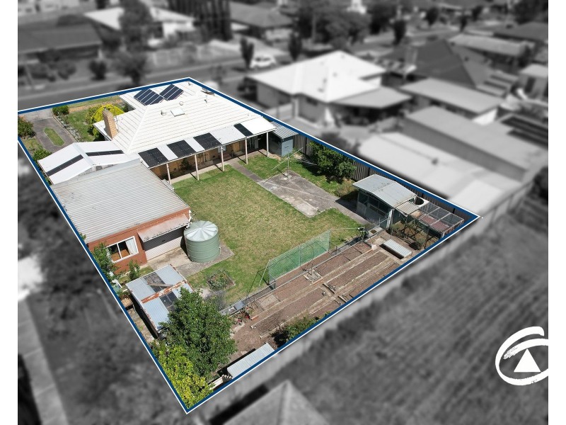 31 Charles Avenue, Hallam VIC 3803