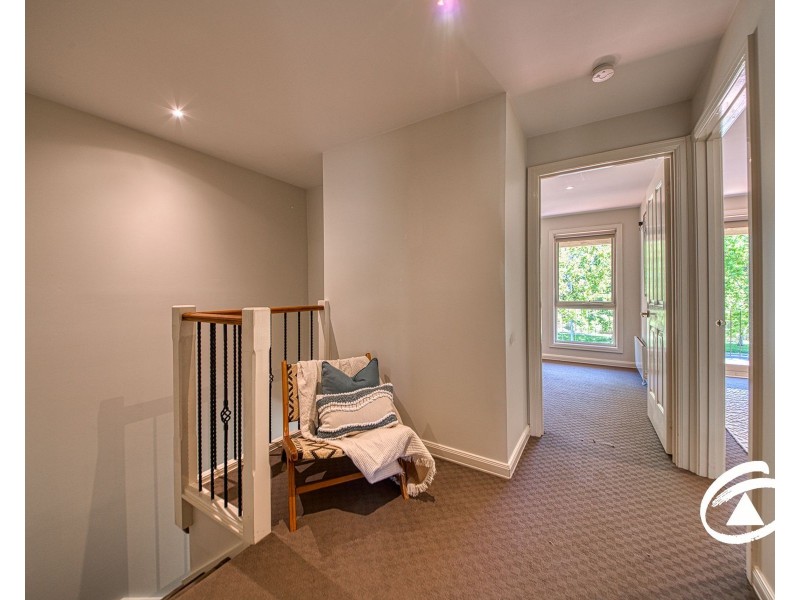 7/10 Parkhill Drive, Berwick VIC 3806