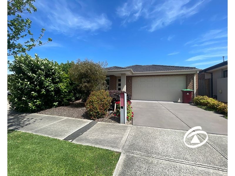 46 Strettle Crescent, Cranbourne North VIC 3977