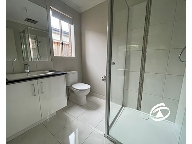 46 Strettle Crescent, Cranbourne North VIC 3977