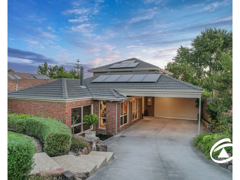 2 Clover Close, Berwick VIC 3806