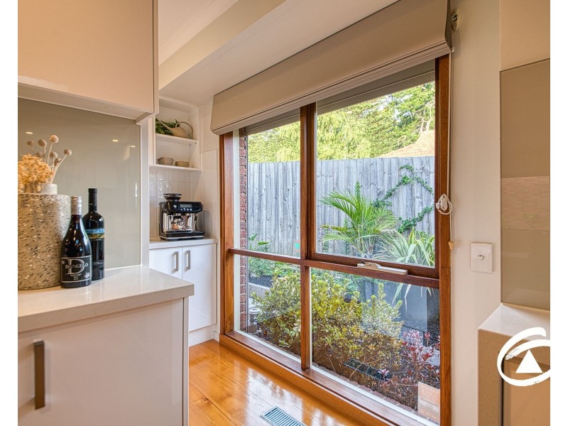 2 Clover Close, Berwick VIC 3806