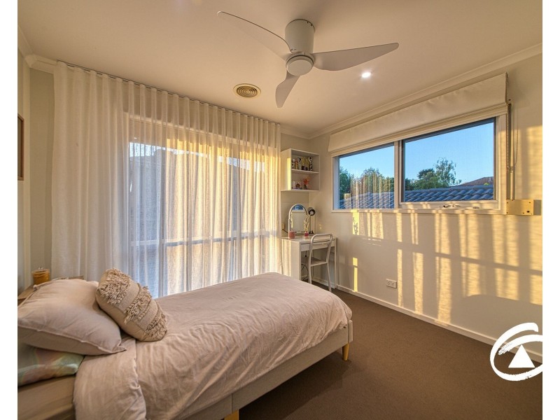 2 Clover Close, Berwick VIC 3806