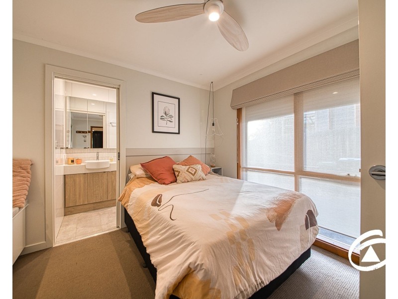 2 Clover Close, Berwick VIC 3806