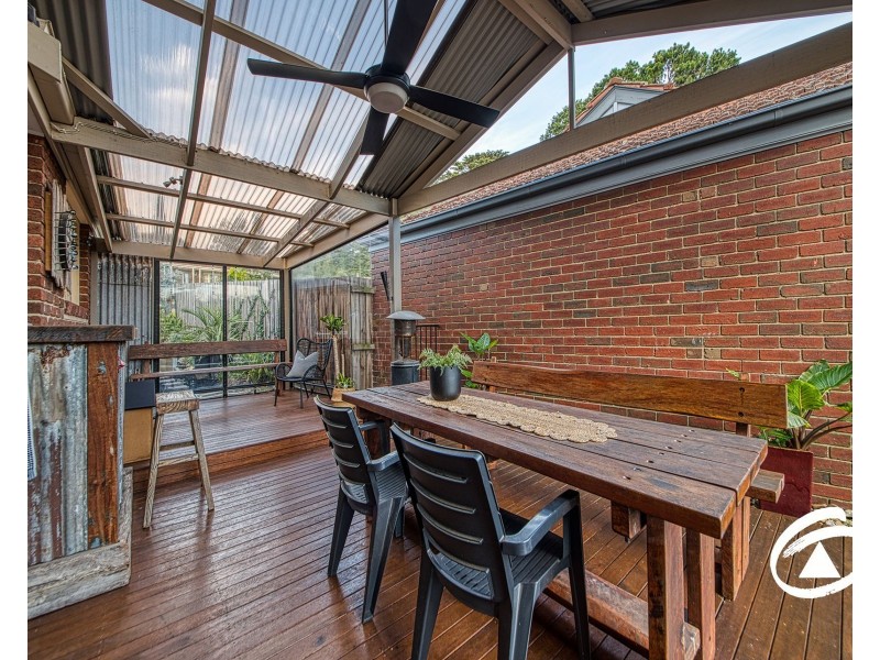 2 Clover Close, Berwick VIC 3806