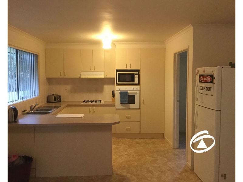 65 Eagle Drive, Pakenham VIC 3810
