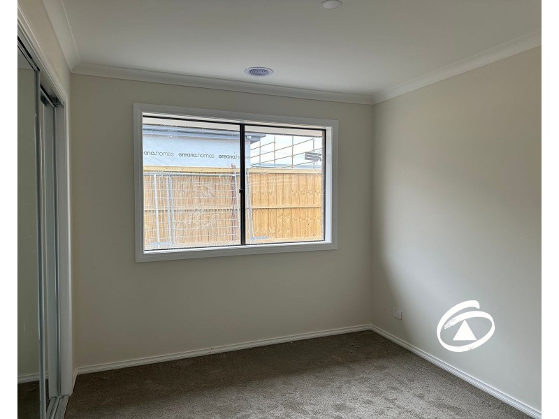 10 Blue Lily Circuit, Junction Village VIC 3977
