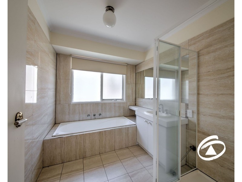 45 Lawrence Drive, Berwick VIC 3806