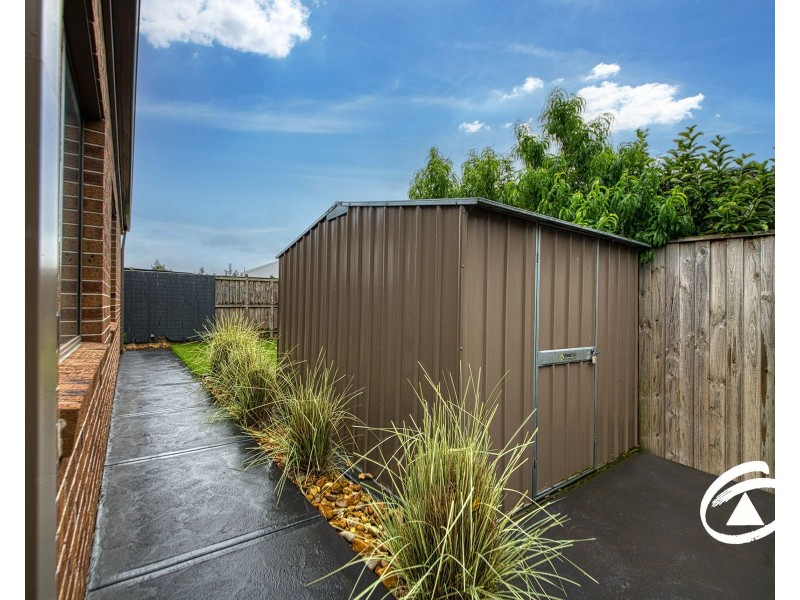 30 Kite Street, Clyde North VIC 3978