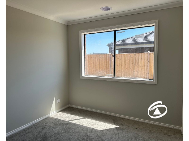 55 Fairweather Street, Clyde VIC 3978