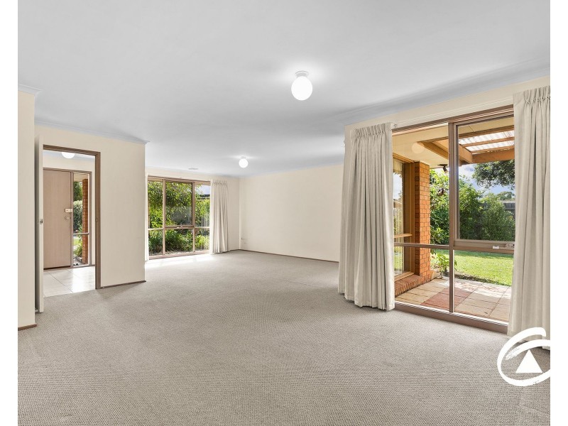 3 Tottington Rise, Berwick VIC 3806