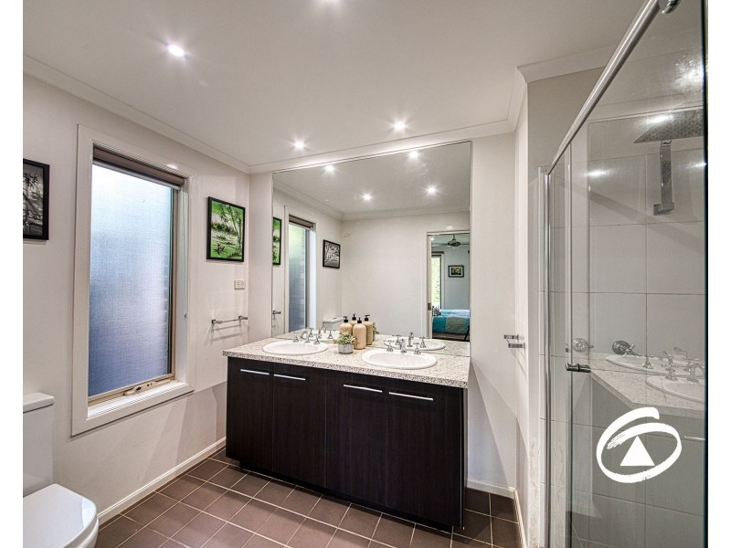 2 Temple-Wood Court, Berwick VIC 3806