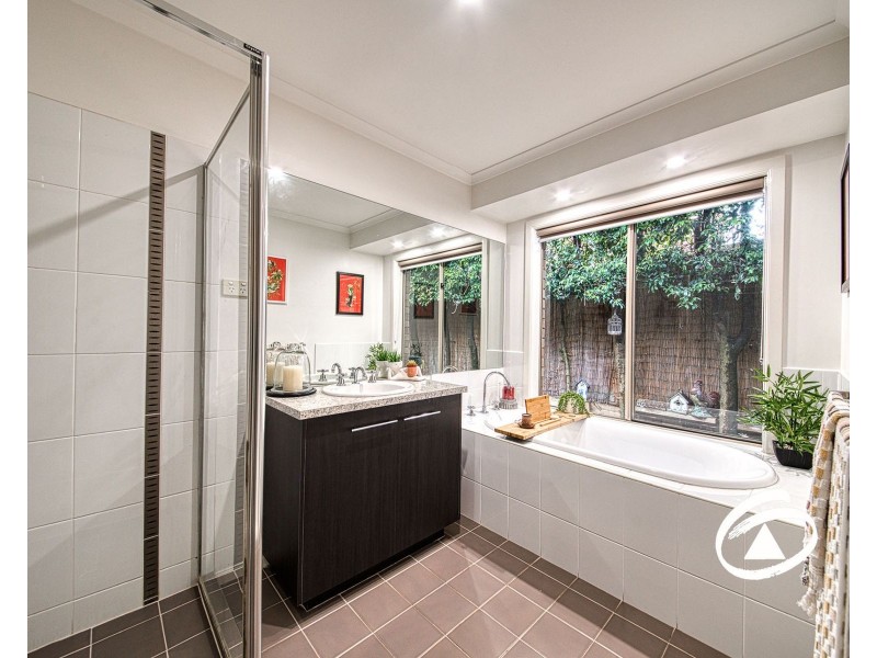 2 Temple-Wood Court, Berwick VIC 3806