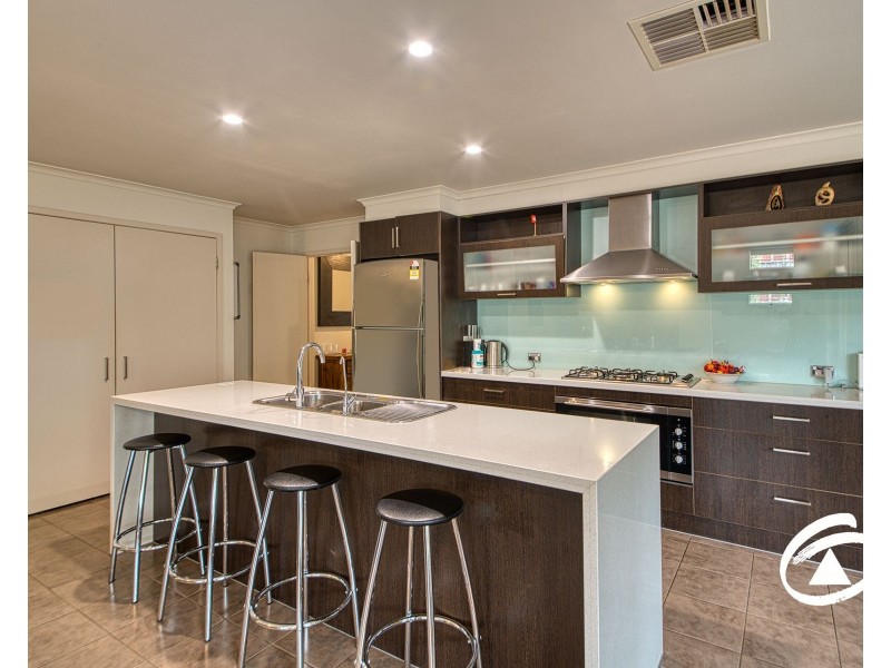 49 Von Nida Drive, Cranbourne North VIC 3977