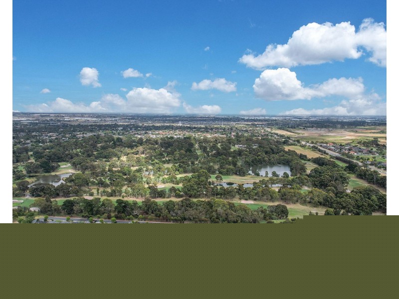 49 Von Nida Drive, Cranbourne North VIC 3977