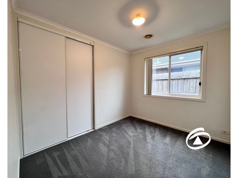 5 Sing Crescent, Berwick VIC 3806