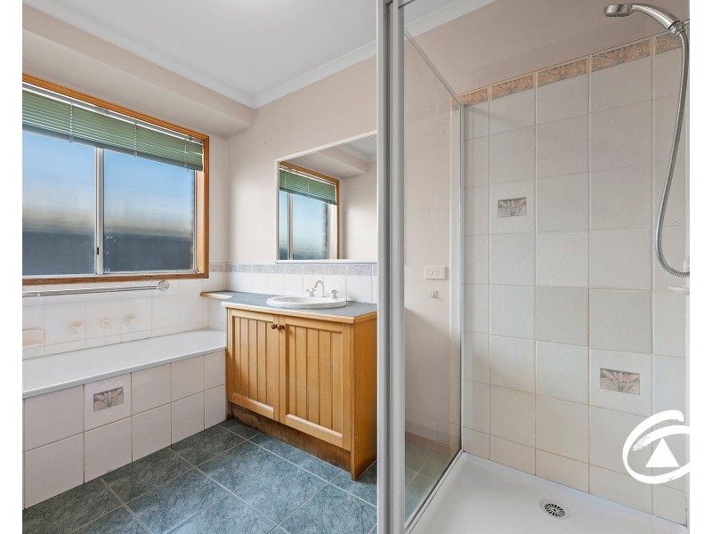 36 Warrenwood Place, Narre Warren VIC 3805