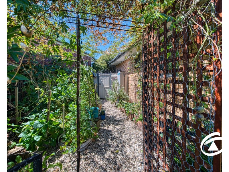 6 Lyndal Court, Berwick VIC 3806