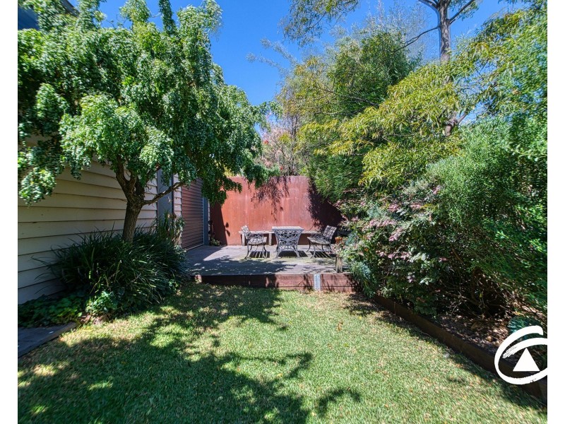 6 Lyndal Court, Berwick VIC 3806