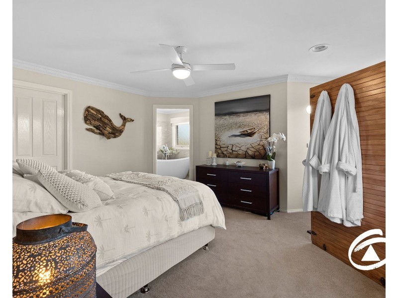 38 Crystal Brook Court, Narre Warren South VIC 3805