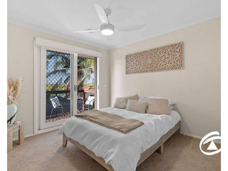 38 Crystal Brook Court, Narre Warren South VIC 3805