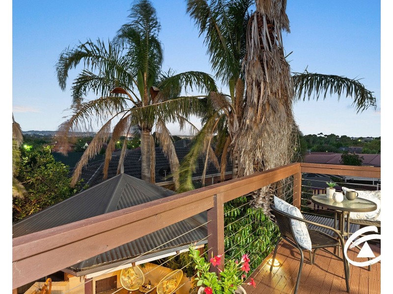 38 Crystal Brook Court, Narre Warren South VIC 3805