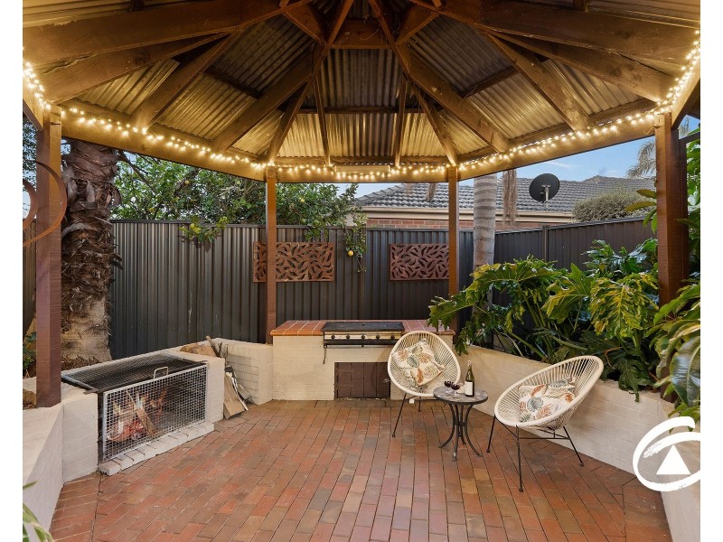 38 Crystal Brook Court, Narre Warren South VIC 3805