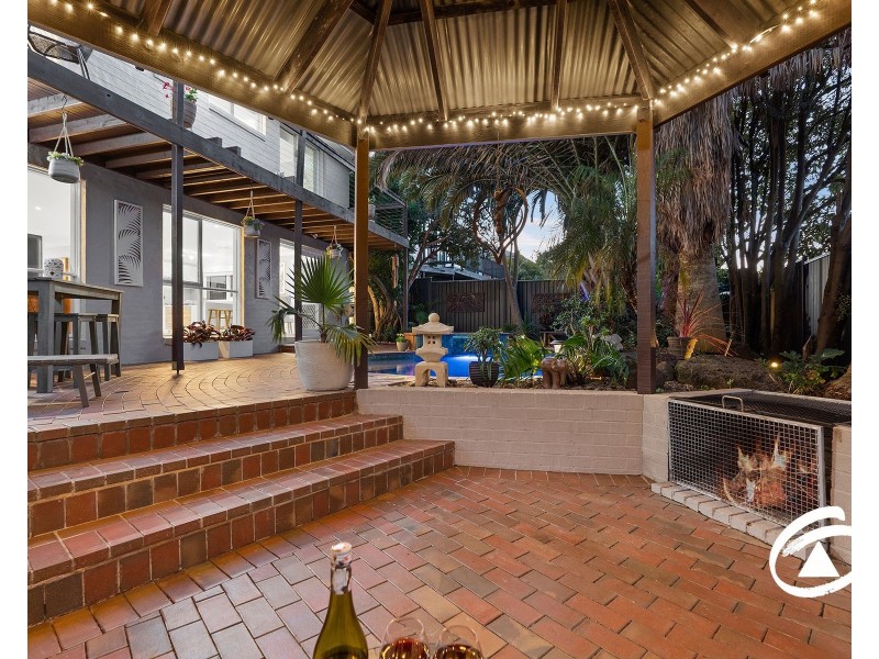 38 Crystal Brook Court, Narre Warren South VIC 3805