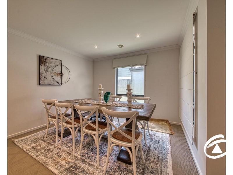 63 Meridian Circuit, Berwick VIC 3806
