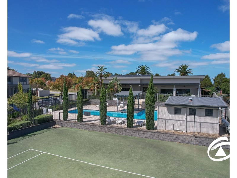 63 Meridian Circuit, Berwick VIC 3806