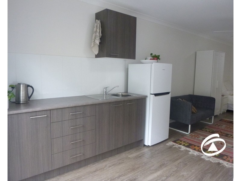 3/4 Cranbourne Drive, Cranbourne VIC 3977