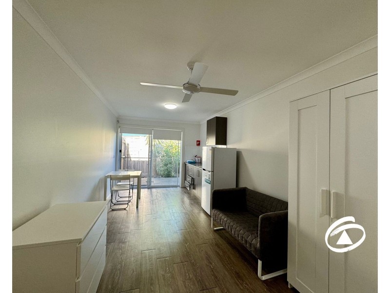 3/4 Cranbourne Drive, Cranbourne VIC 3977