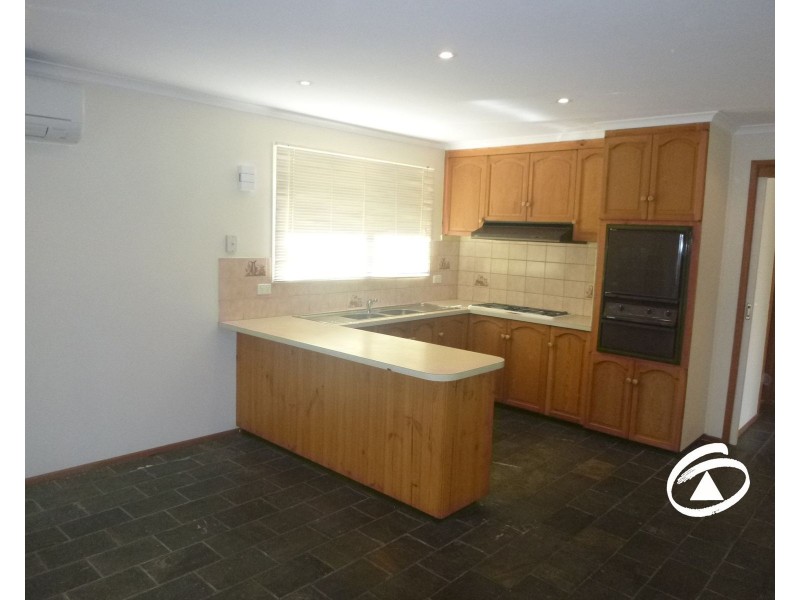 30 Fleetwood Drive, Narre Warren VIC 3805