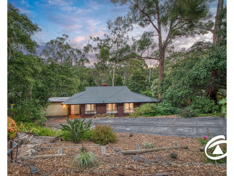 8 Leonard Street, Upwey VIC 3158