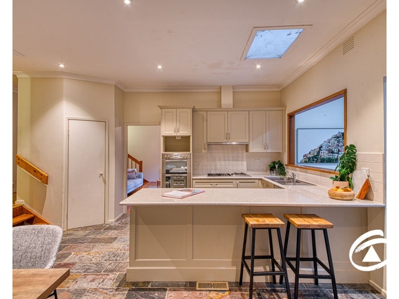 8 Leonard Street, Upwey VIC 3158