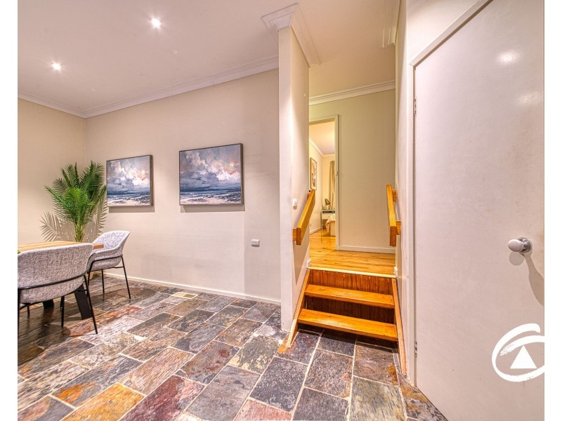 8 Leonard Street, Upwey VIC 3158