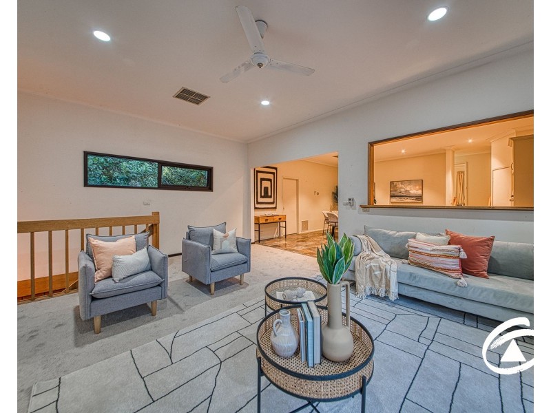 8 Leonard Street, Upwey VIC 3158