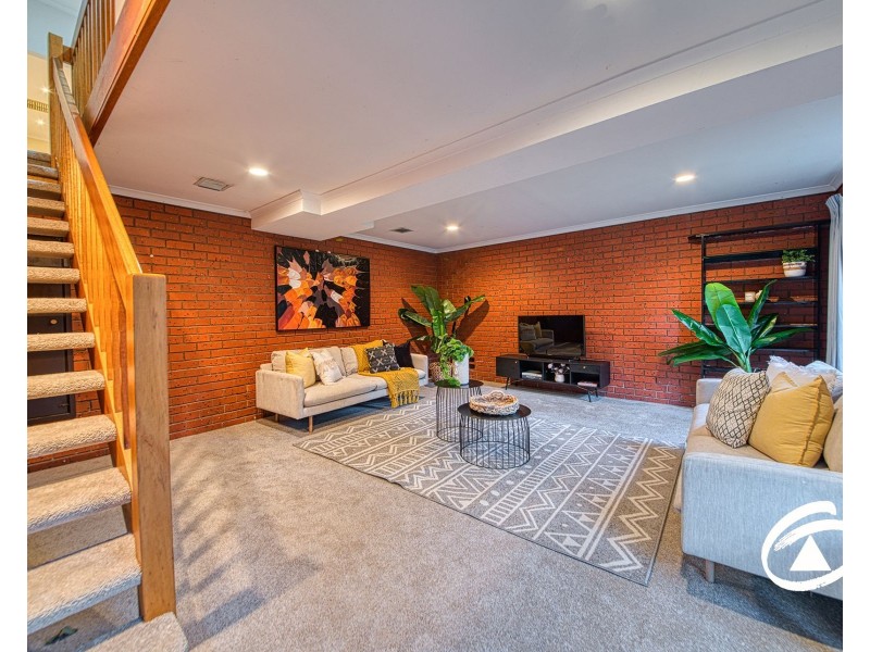 8 Leonard Street, Upwey VIC 3158