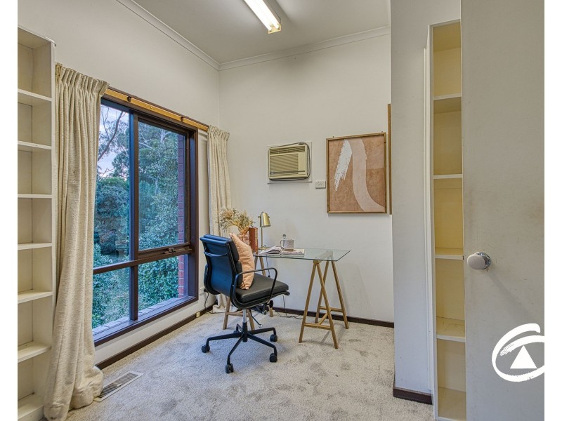 8 Leonard Street, Upwey VIC 3158