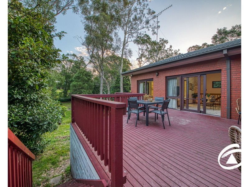 8 Leonard Street, Upwey VIC 3158