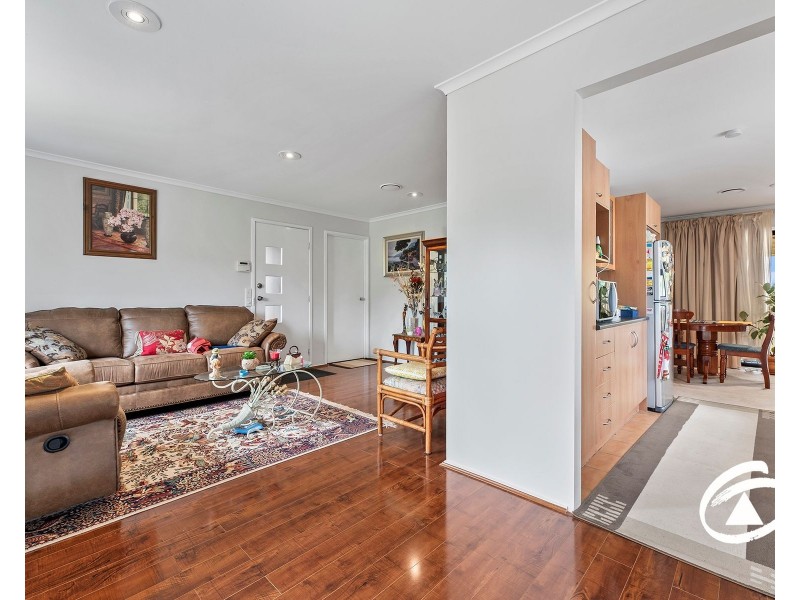 51 Michelle Drive, Hampton Park VIC 3976