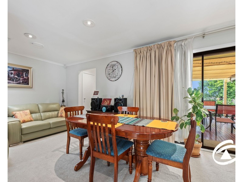 51 Michelle Drive, Hampton Park VIC 3976